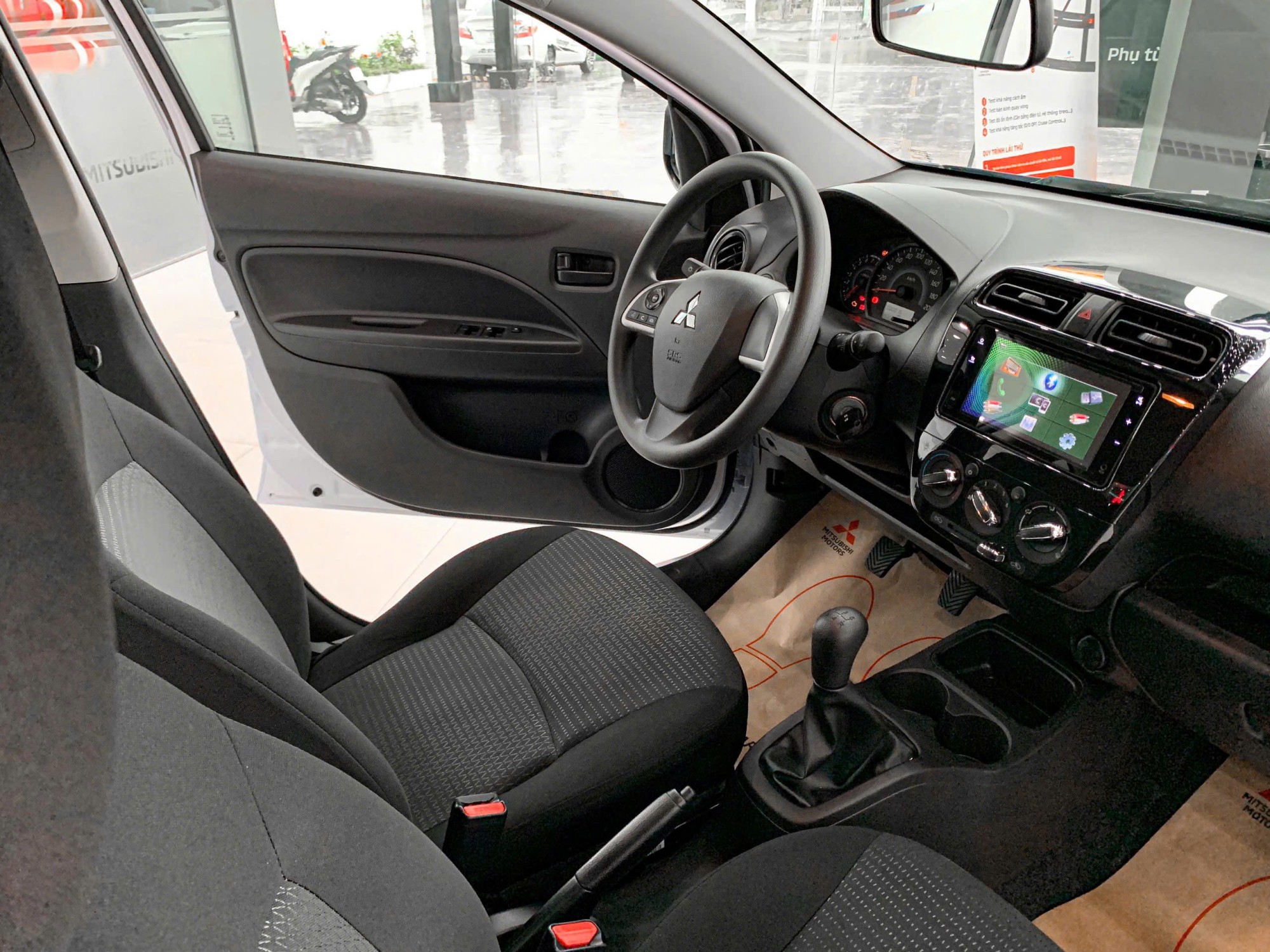 Nội thất Mitsubishi Attrage