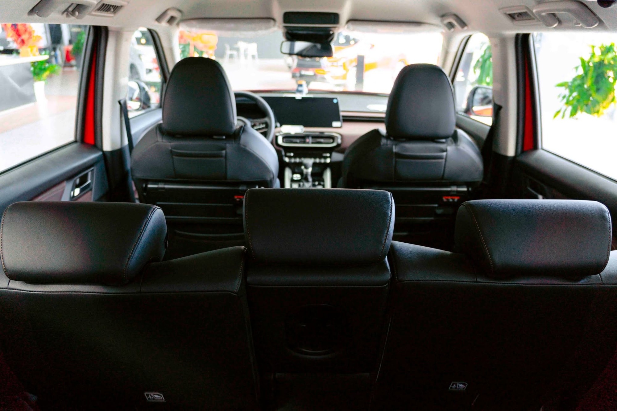 Không gian 7 chỗ rộng rãi Mitsubishi Destinator